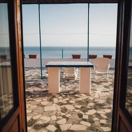 Maria 3* Sant'Angelo (Isola d'Ischia)
